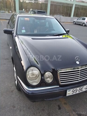 Mercedes E 200 1998, 330,000 km - 2.0 л - Sumqayıt