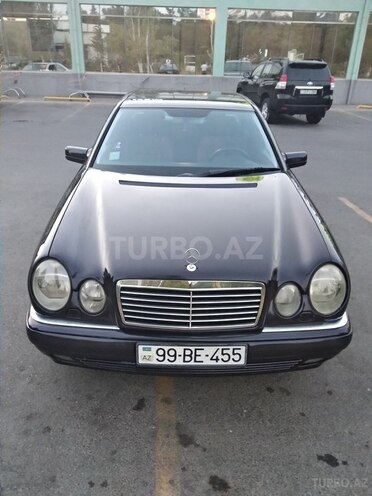 Mercedes E 200 1998, 330,000 km - 2.0 л - Sumqayıt
