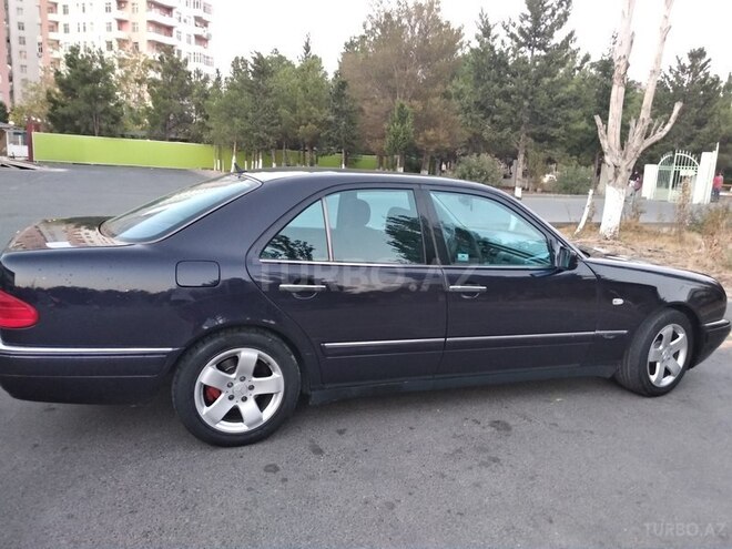 Mercedes E 200 1998, 330,000 km - 2.0 л - Sumqayıt