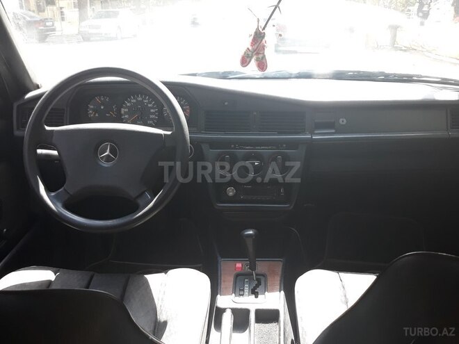 Mercedes 190 1991, 240,000 km - 2.0 л - Bakı
