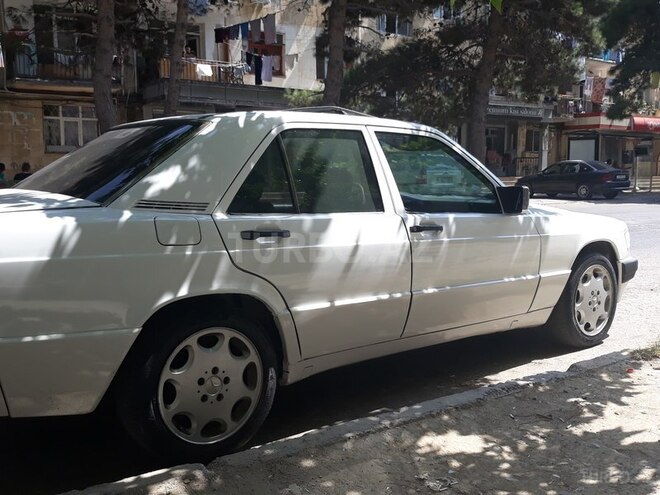 Mercedes 190 1991, 240,000 km - 2.0 л - Bakı