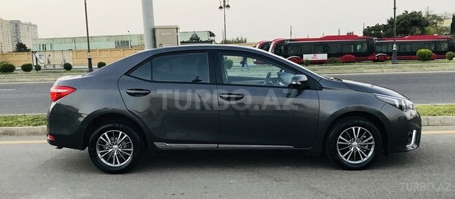 Toyota Corolla 2014, 110,640 km - 1.6 l - Bakı