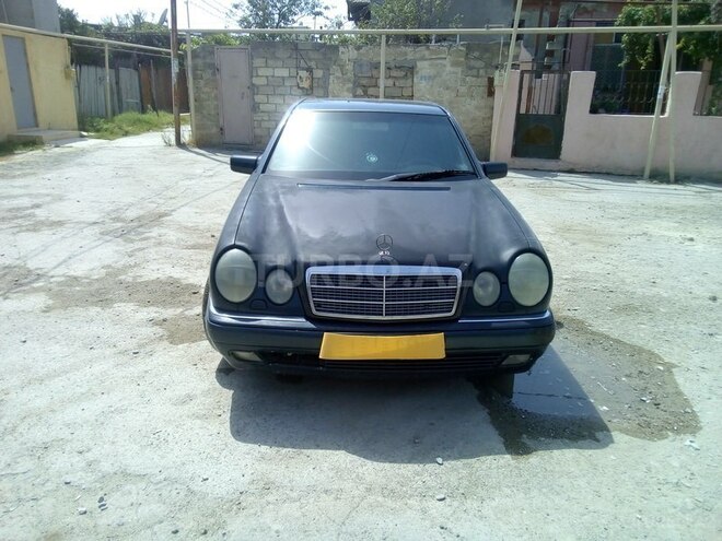 Mercedes E 230 1997, 300,000 km - 2.3 l - Bakı