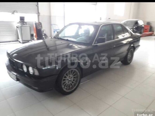 BMW 520 1992, 1,111,111 km - 0.3 l - Bakı