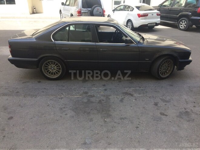 BMW 520 1992, 1,111,111 km - 0.3 l - Bakı