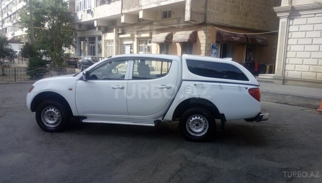 Mitsubishi L200 2008, 192,000 km - 2.5 l - Bakı