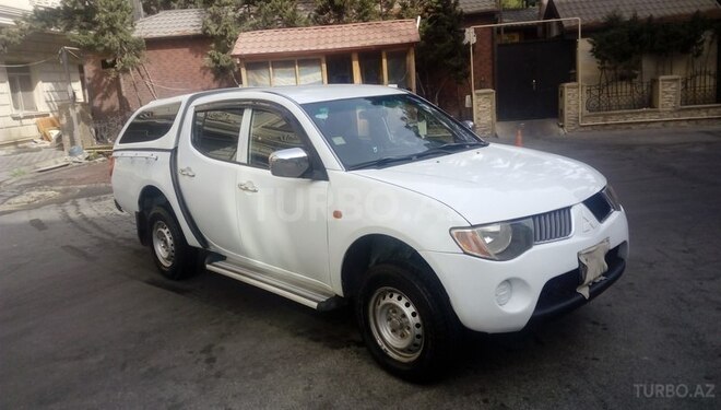 Mitsubishi L200 2008, 192,000 km - 2.5 l - Bakı