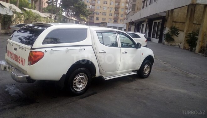 Mitsubishi L200 2008, 192,000 km - 2.5 l - Bakı