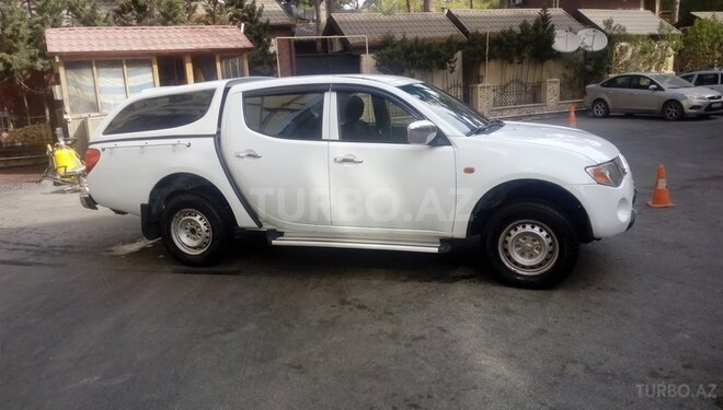 Mitsubishi L200 2008, 192,000 km - 2.5 l - Bakı