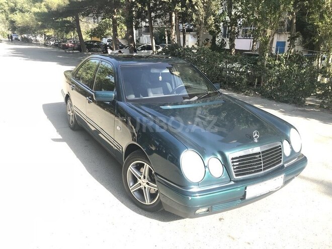 Mercedes E 230 1998, 267,007 km - 2.3 l - Bakı