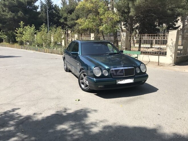 Mercedes E 230 1998, 267,007 km - 2.3 l - Bakı