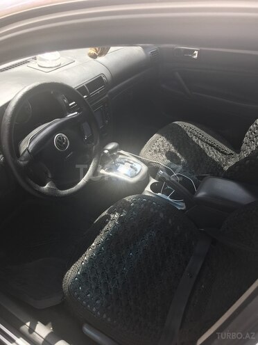 Volkswagen Passat 2004, 200,600 km - 1.8 л - Bakı