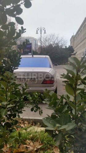 Mercedes E 220 1994, 442,157 km - 0.2 l - Bakı