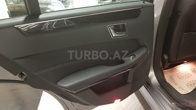 Mercedes E 250 2015, 31,500 km - 2.2 l - Bakı