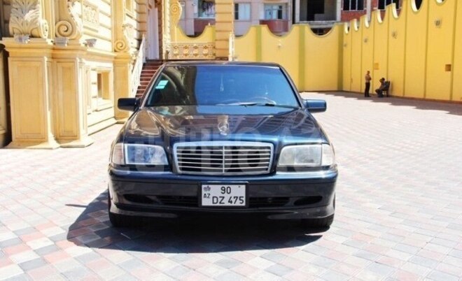 Mercedes C 240 1999, 278,000 km - 2.4 l - Bakı