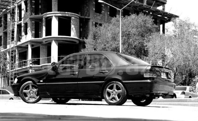 Mercedes C 240 1999, 278,000 km - 2.4 l - Bakı