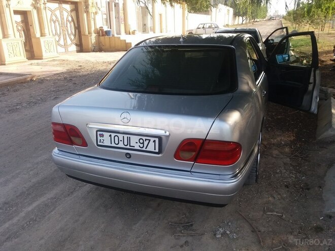 Mercedes E 320 1996, 299,000 km - 3.2 l - Gəncə