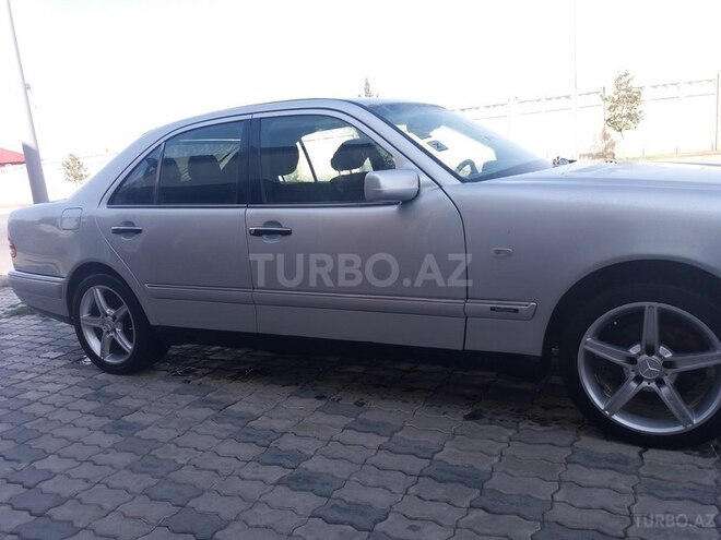 Mercedes E 320 1996, 299,000 km - 3.2 l - Gəncə