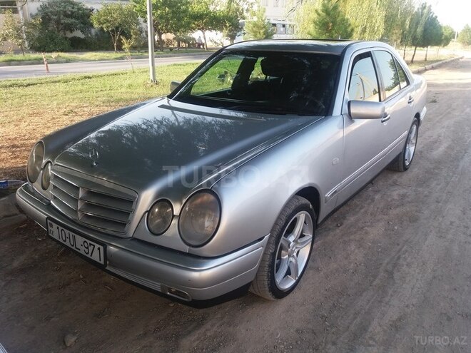 Mercedes E 320 1996, 299,000 km - 3.2 l - Gəncə