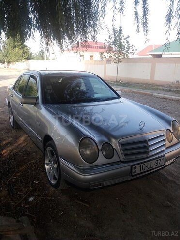 Mercedes E 320 1996, 299,000 km - 3.2 l - Gəncə