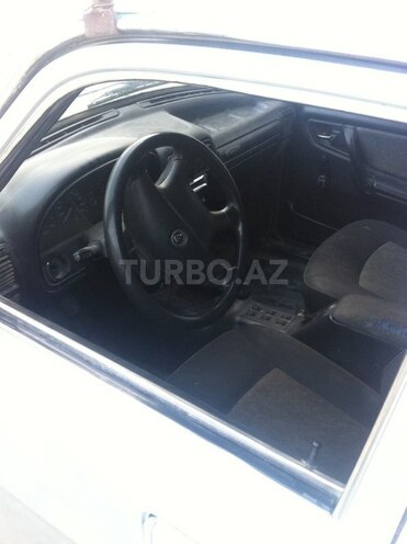 GAZ 31105 2005, 361,000 km - 2.4 l - Quba