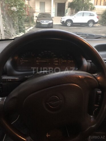 Opel Astra 1997, 280,000 km - 1.6 l - Bakı