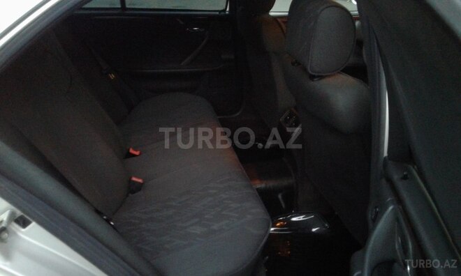 Mercedes E 270 2001, 241,000 km - 2.7 l - Qax