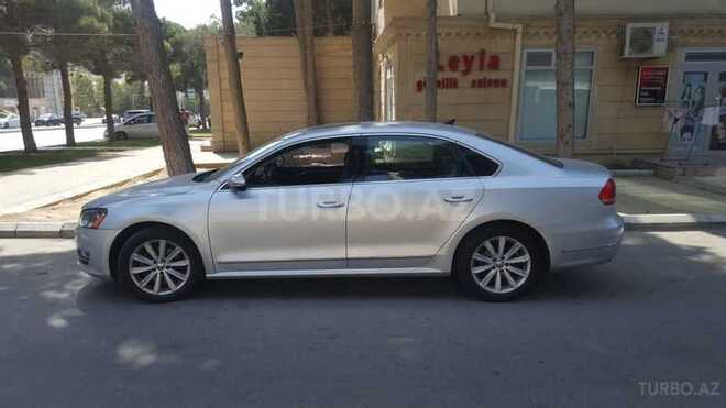 Volkswagen Passat 2012, 120,000 km - 2.5 л - Bakı