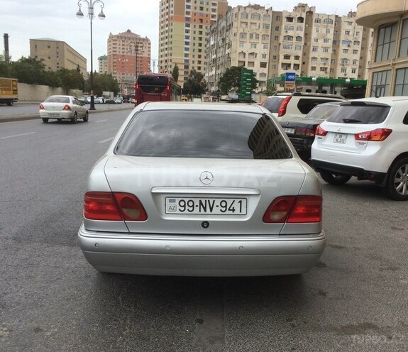 Mercedes E 420 1997, 338,000 km - 4.2 l - Bakı