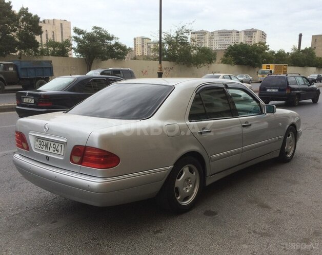 Mercedes E 420 1997, 338,000 km - 4.2 l - Bakı