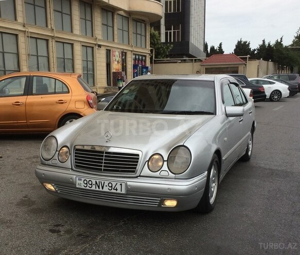 Mercedes E 420 1997, 338,000 km - 4.2 l - Bakı