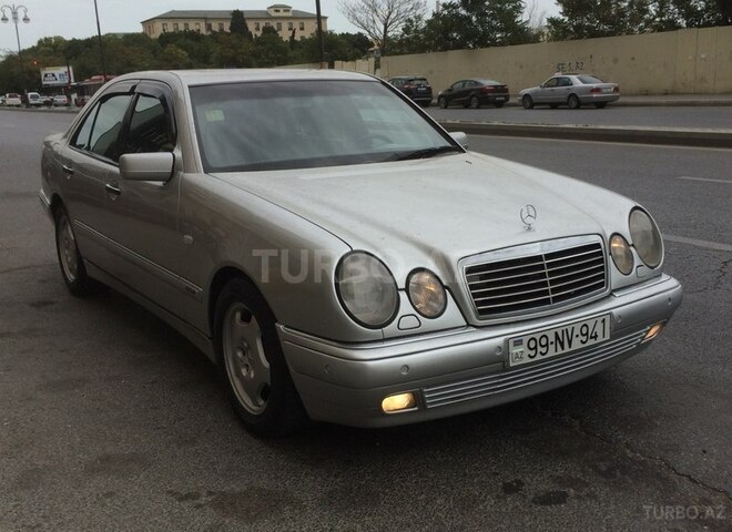 Mercedes E 420 1997, 338,000 km - 4.2 l - Bakı