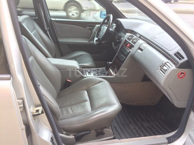 Mercedes E 420 1997, 338,000 km - 4.2 l - Bakı