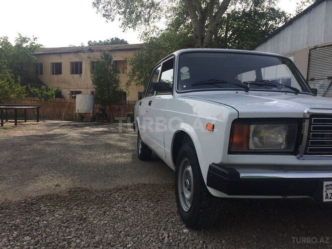 LADA (VAZ) 2107 2006, 180,000 km - 1.6 л - Goranboy
