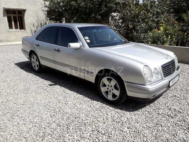Mercedes E 240 1999, 267,391 km - 2.4 l - Bakı