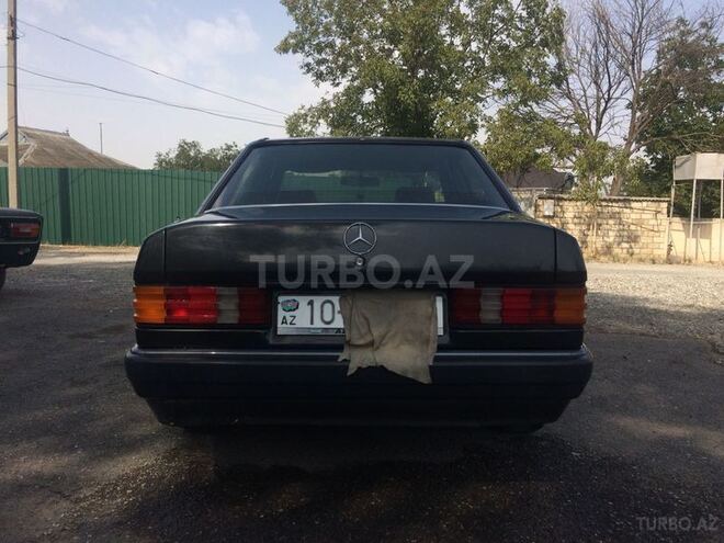 Mercedes 190 1990, 200,000 km - 1.8 л - Goranboy