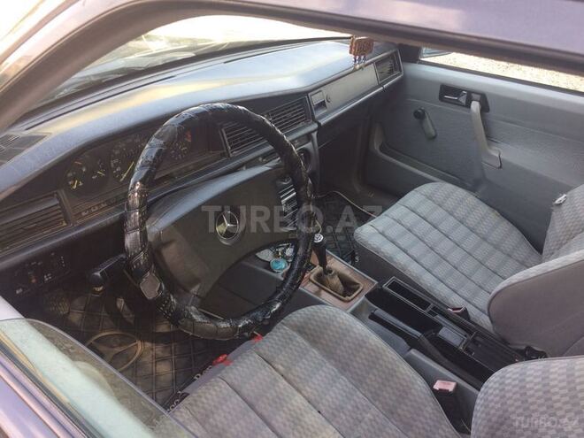 Mercedes 190 1990, 200,000 km - 1.8 л - Goranboy