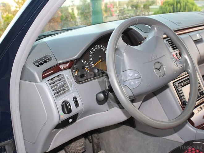 Mercedes E 280 2000, 340,000 km - 2.8 l - Bakı