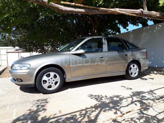 Opel Vectra 1999, 242,000 km - 1.8 l - Bakı
