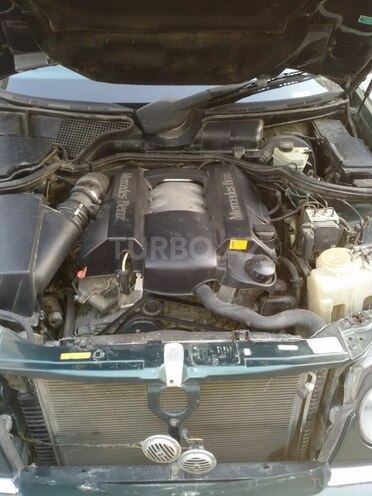 Mercedes E 240 1999, 392,378 km - 2.6 л - Bakı