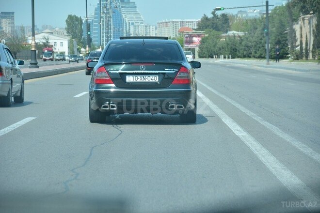 Mercedes E 350 2005, 262,000 km - 3.5 l - Bakı