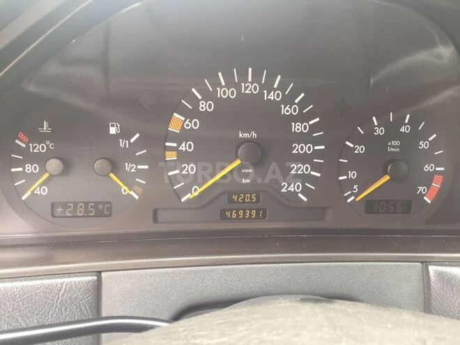 Mercedes E 230 1995, 470,000 km - 0.2 л - Bakı