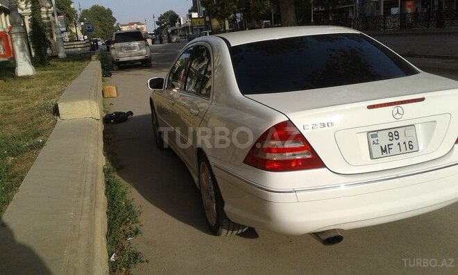 Mercedes C 230 2005, 124,000 km - 2.3 l - Gəncə