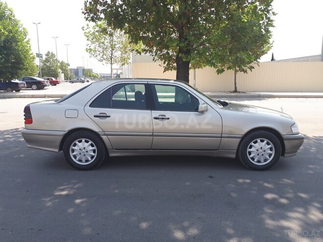 Mercedes C 240 1998, 221,000 km - 2.4 л - Gəncə