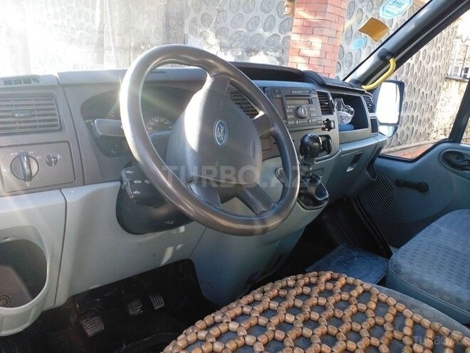 Ford Transit 2006, 249,000 km - 2.4 l - Qax