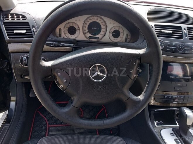 Mercedes E 270 2002, 286,000 km - 2.7 l - Bakı