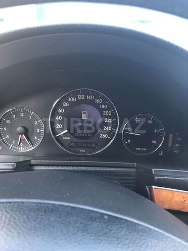 Mercedes E 220 2003, 223,280 km - 2.2 l - Bakı