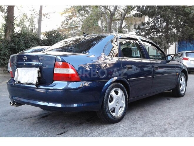 Opel Vectra 1998, 245,000 km - 1.8 l - Bakı