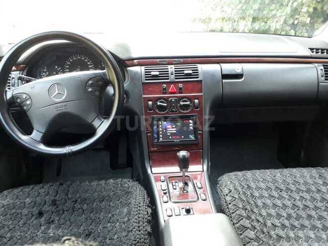 Mercedes E 220 1999, 293,000 km - 2.2 l - Bakı