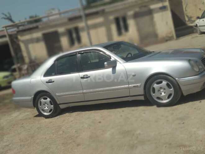 Mercedes E 230 1997, 325,000 km - 2.3 l - Bakı